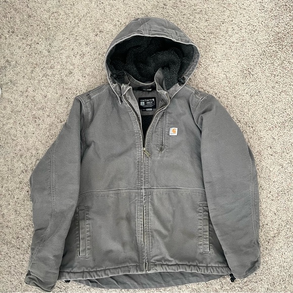 Women’s Sherpa-Lined Carhartt Jacket - Picture 2 of 6